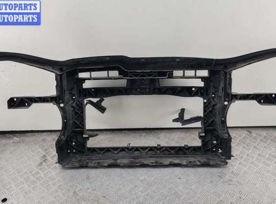 купить Рамка передняя (панель кузовная, телевизор) на Volkswagen Golf-5