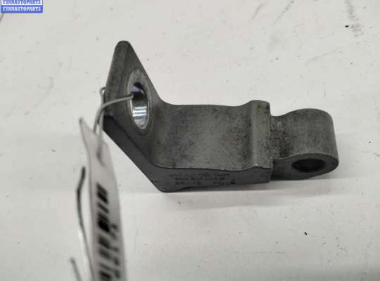 купить Петля двери передней левой на Audi Q3 8U (2011-2018)