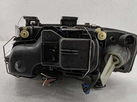 купить Фара правая на Audi A6 C5 (1997-2005)