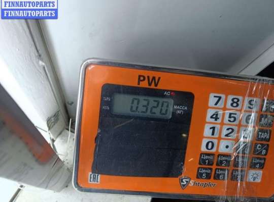 купить Молдинг двери задней правой на Volkswagen Passat B4