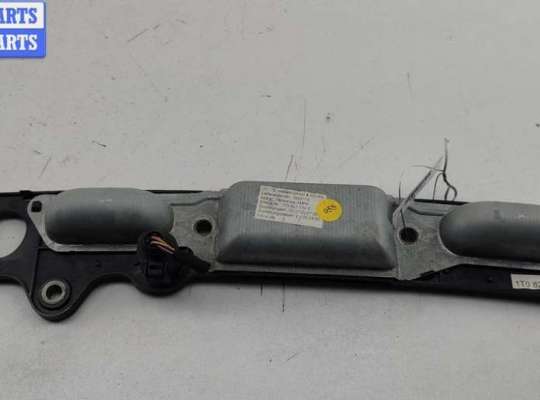 купить Кнопка открывания багажника на Volkswagen Touran