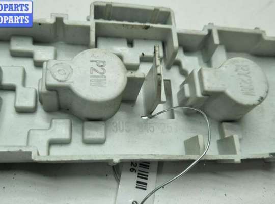 купить Плата фонаря заднего правого на Skoda Superb mk1 (B5)