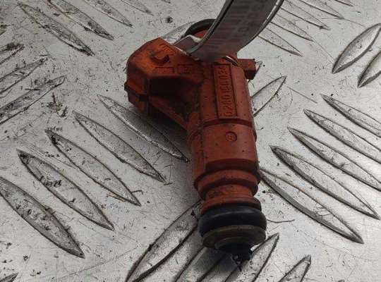 купить Форсунка топливная на Peugeot 307