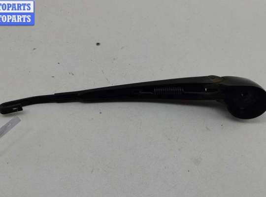 купить Щеткодержатель (поводок стеклоочистителя) задний на Volkswagen Passat B5