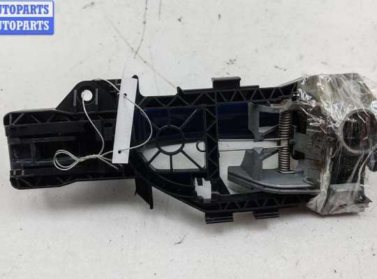 купить Ручка двери наружная передняя левая на Volkswagen Passat B6