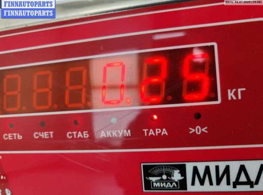 купить Накладка двери передней левой на Volkswagen Passat B5