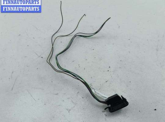 купить Кнопка стеклоподъемника переднего правого на Volkswagen Transporter T4