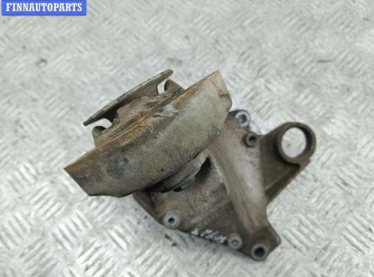 купить Кронштейн КПП опорный на Audi A4 B5 (1994-2001)