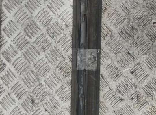 купить Молдинг двери задней правой на Audi A4 B6 (2001-2004)