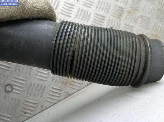 купить Гофра инжектора на Volkswagen Passat B5