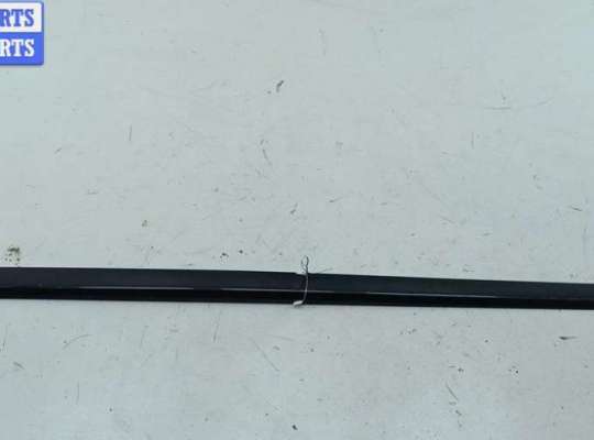 Купить Молдинг двери передней левой на Audi A4 B6 (2001-2004) Молдинг двери передней левой AU1650594 на Audi A4 B6 (2001-2004)