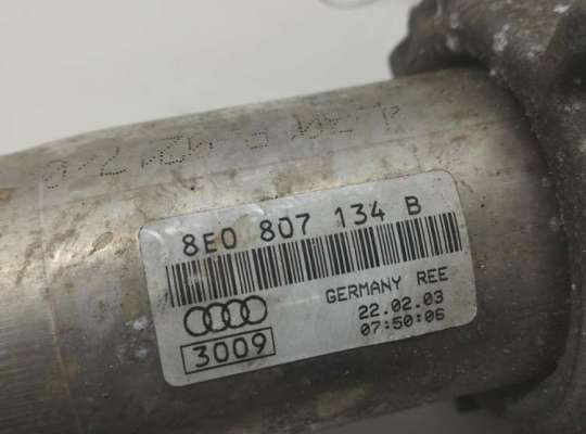 купить Кронштейн бампера переднего на Audi A4 B6 (2001-2004)