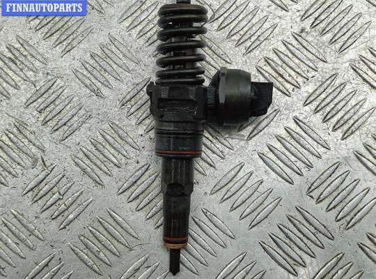 Форсунка топливная на Volkswagen Golf IV (1J)