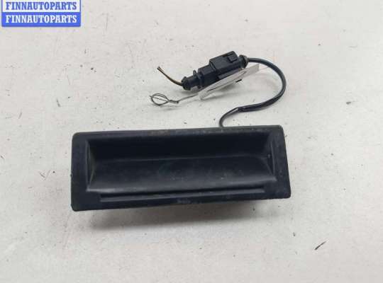 купить Кнопка открывания багажника на Volkswagen Touareg