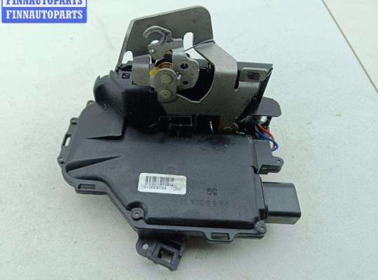 купить Замок двери задней правой на Audi A4 B6 (2001-2004)
