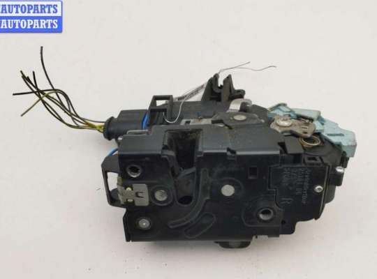 Замок двери передней правой SK539710 на Skoda Octavia mk2 (A5 1Z) 2004-2013