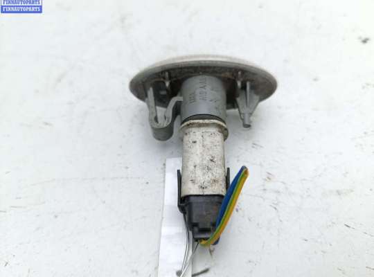 купить Повторитель поворота правый на Peugeot 307