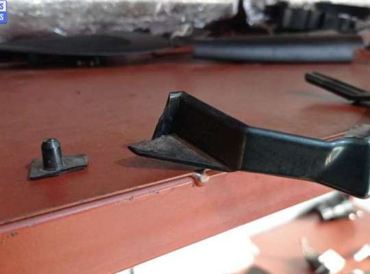 Планка под фары (ресничка) на Citroen Xantia (X1/X2)