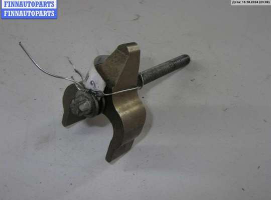 Скоба (кронштейн) крепления форсунки BM2044295 на BMW 3 E90/E91/E92/E93 (2005-2013)