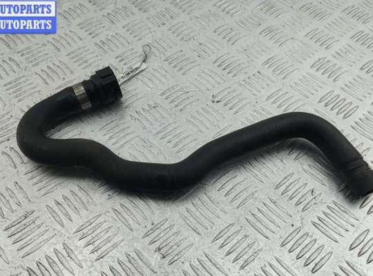 Купить Патрубок отопителя (печки) на Audi A6 C5 (1997-2005) Патрубок отопителя (печки) AU1659528 на Audi A6 C5 (1997-2005)