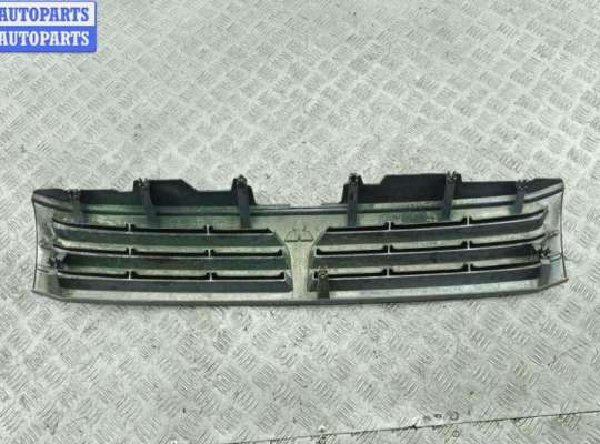 купить Решетка радиатора на Mitsubishi Space Wagon (1998-2004)