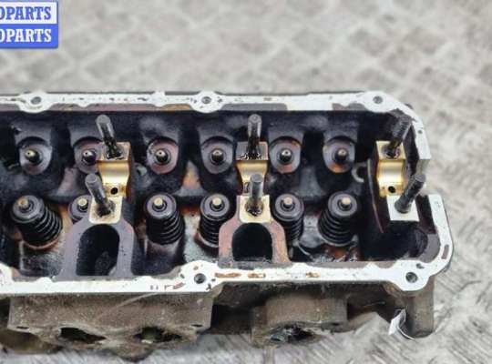 купить Головка блока цилиндров двигателя (ГБЦ) на Volkswagen Touran
