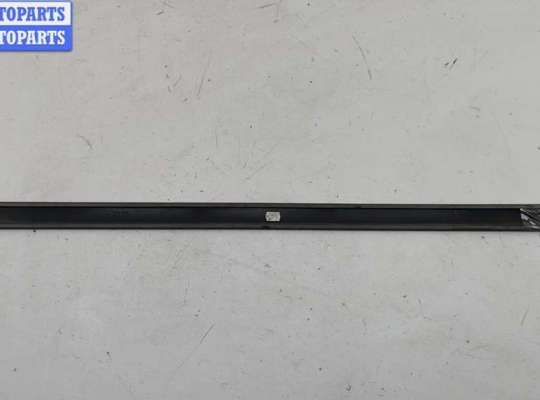 купить Молдинг двери передней правой на Skoda Octavia mk2 (A5 1Z) 2004-2013