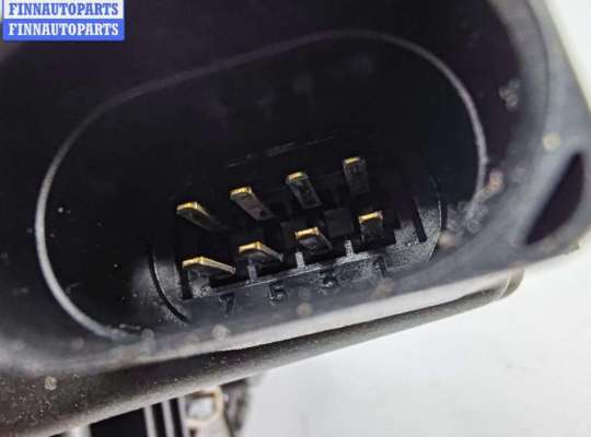 купить Замок двери передней левой на Volkswagen Passat B5