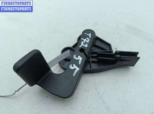 купить Ручка открывания капота на Audi A4 B7 (2004-2008)