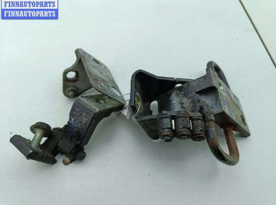 купить Петля двери задней левой на Volkswagen Golf-4