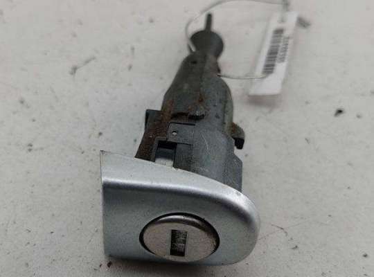 купить Личинка замка на Volkswagen Golf-5