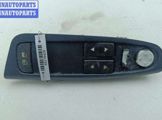 Блок кнопок управления стеклоподъемниками FT545170 на Fiat Stilo
