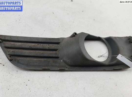 купить Рамка фары противотуманной правой на Ford Focus II (2004-2011)
