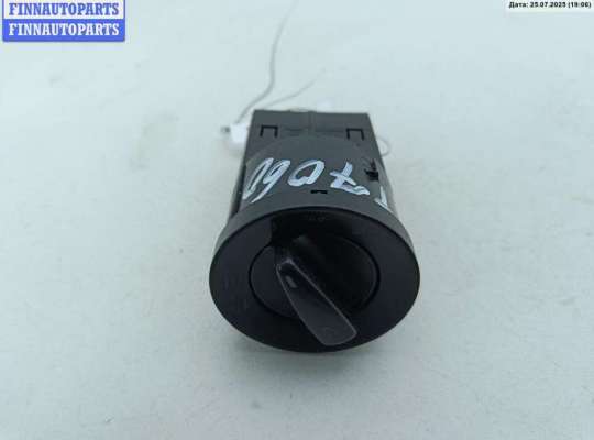 Переключатель света VG2396115 на Volkswagen Passat B5