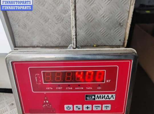 купить Рамка передняя (панель кузовная, телевизор) на Volkswagen Golf-4