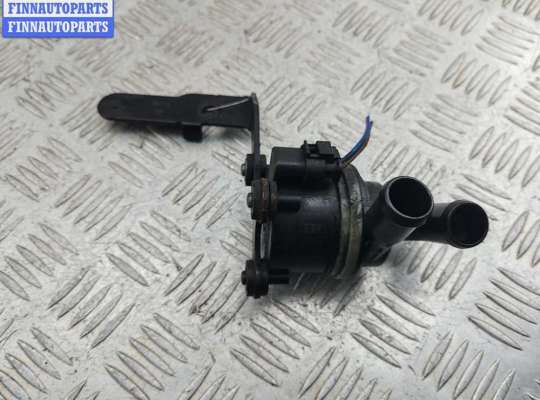 купить Насос водяной дополнительный на Volkswagen Golf-6