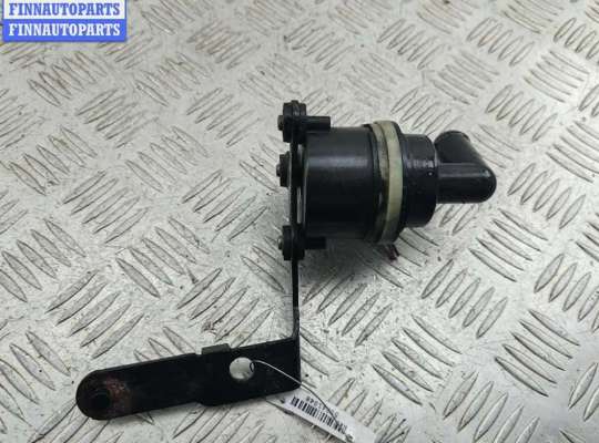 купить Насос водяной дополнительный на Volkswagen Golf-6