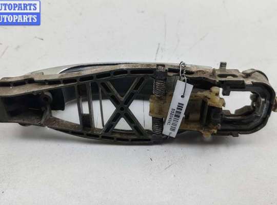 купить Ручка двери наружная передняя правая на Volkswagen Touran