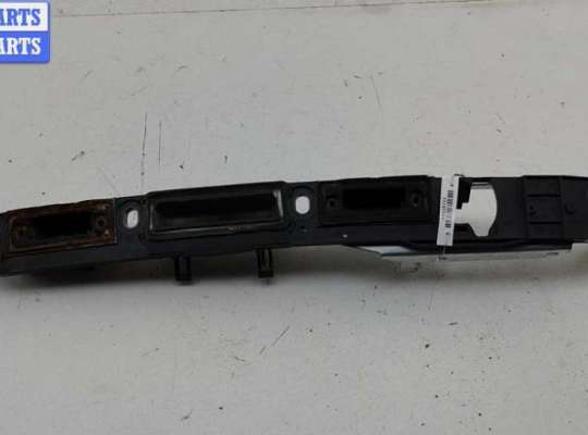 купить Накладка подсветки номера на Volkswagen Passat B5+ (GP)