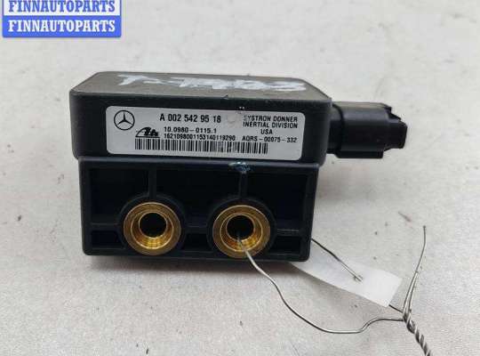 Датчик ускорения MB1689061 на Mercedes C-Class W202 (1993-2000)