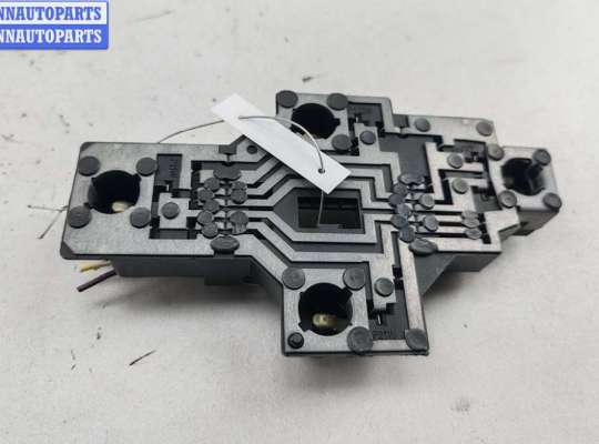 купить Плата фонаря заднего левого на Renault Scenic I (1996-2003)