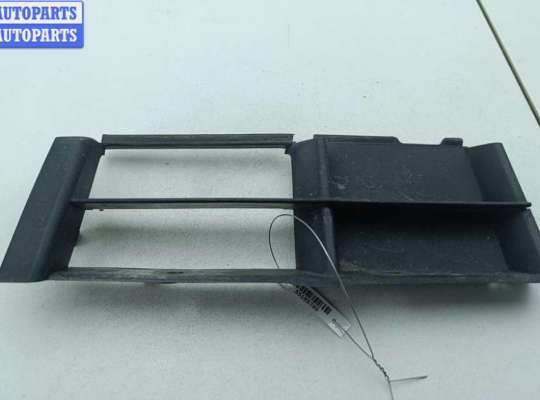 купить Решётка (заглушка) в бампер на BMW 5 E39 (1995-2003)