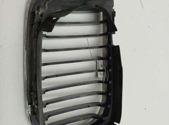 купить Решетка радиатора на BMW 3 E46 (1998-2006)