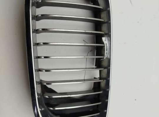 купить Решетка радиатора на BMW 3 E46 (1998-2006)