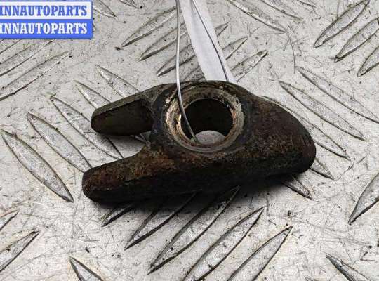 купить Скоба (кронштейн) крепления форсунки на Renault Master (1998-2010)