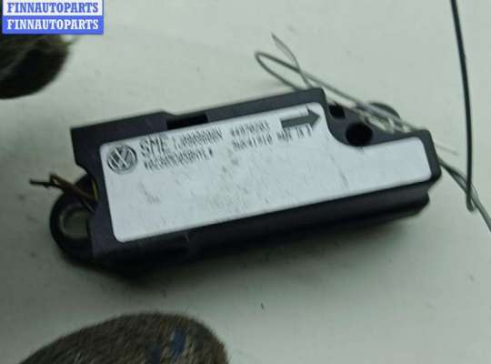 купить Датчик удара (Airbag) на Volkswagen Passat B5