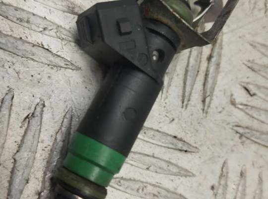 купить Форсунка топливная на Ford Focus II (2004-2011)