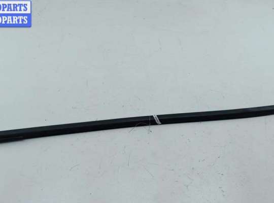 купить Молдинг стекла двери передней правой наружный на Ford Focus III (2011-2018)