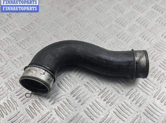 купить Патрубок интеркулера на Volkswagen Passat B6