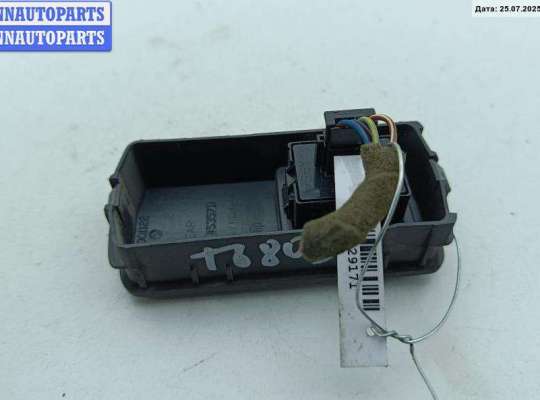 купить Кнопка стеклоподъемника заднего правого на Opel Vectra C (2002-2008)